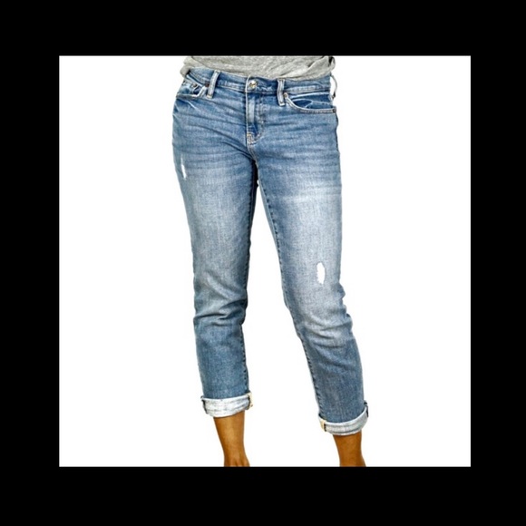 GAP- Mid Rise Best Girlfriend Jeans - Picture 1 of 10